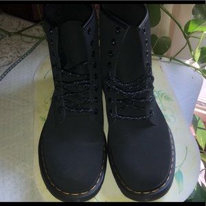 Doc Martens size 9 (NEVER WORN)